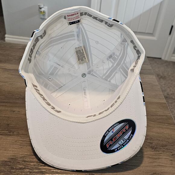 Vtg North Carolina Tar Heels Fitted Flat Bill Hat White Striped UNC NCAA L/XL - Picture 8 of 11